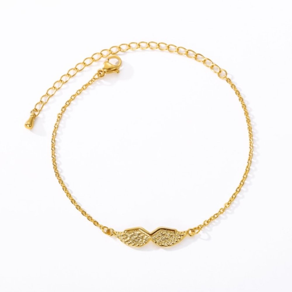 Chain Bracelet with Angel Wings